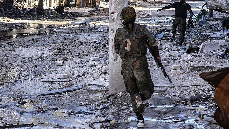 Deyrizorda YPG/PKK-DEAŞ çatışması sürüyor