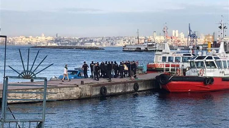 Kadıköy’de denizde ceset bulundu