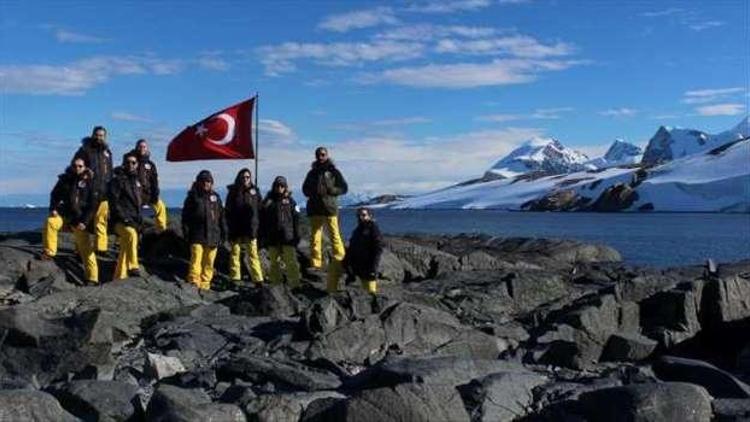 Türkiyenin Antarktika girişimleri ivme kazanıyor
