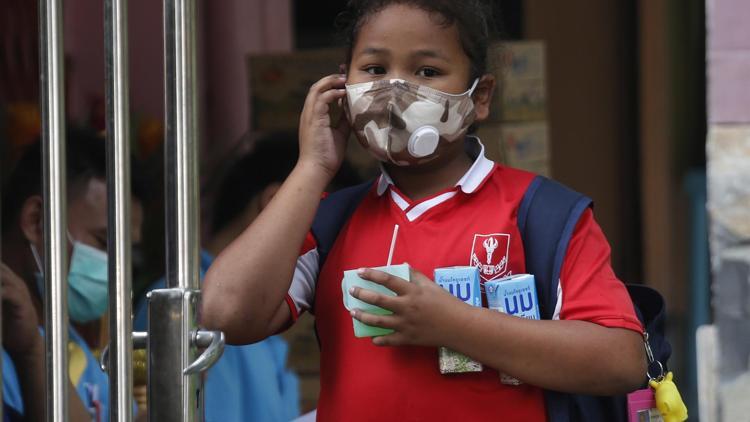 Taylandda hava kirliliği nedeniyle okullar kapandı