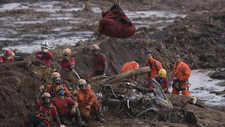 Brezilyada barajın çökmesi sonucu ölenlerin sayısı 110a çıktı