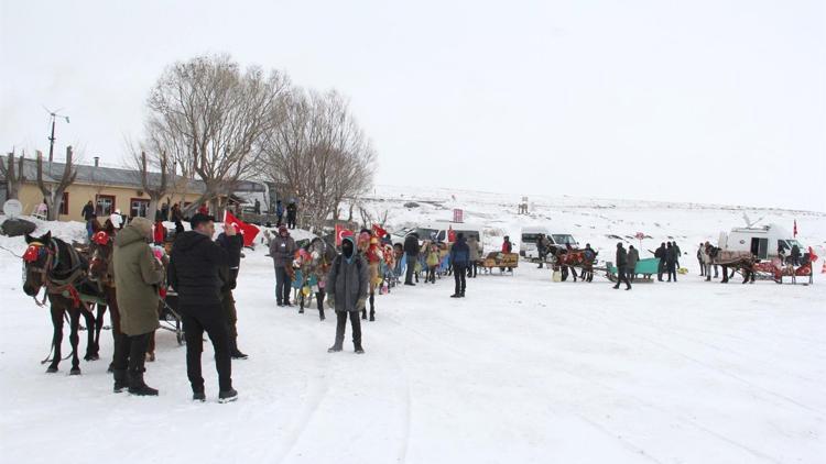 Yerli yabancı turist akın etti Eksi 30 derecede, 124 kilometre boyunca...