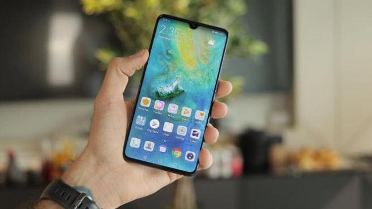 Huaweiden ekranı katlanabilen telefon geliyor