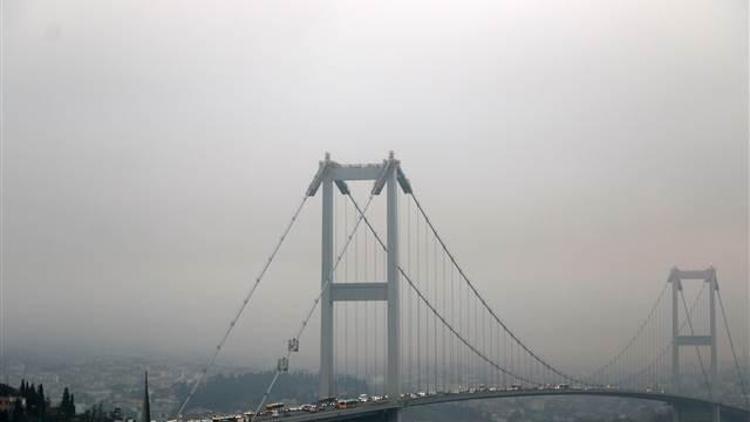 İstanbulda sis etkili oldu