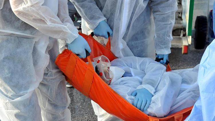 Ebola virüsü öldürmeye devam ediyor