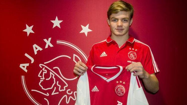 16 yaşındaki Rasmussen, Ajaxta
