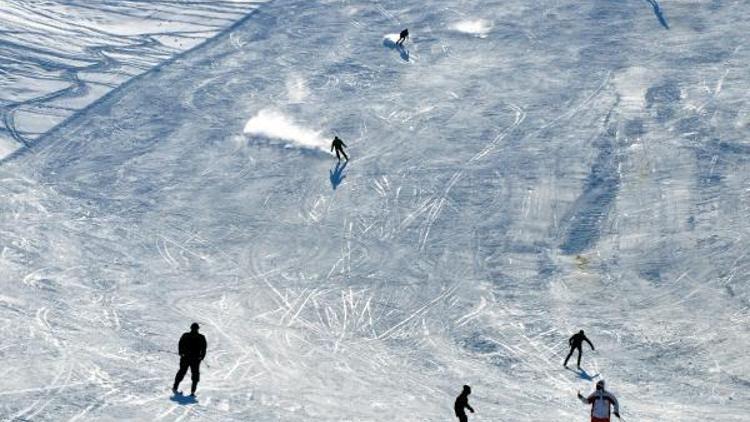 Yumuşak kar, kayakçıları hayal kırıklığına uğrattı