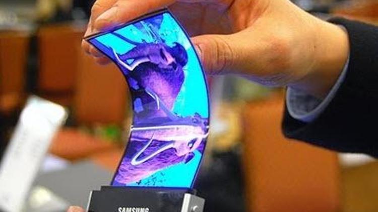 Samsungun ekranı katlanabilen telefonu işte böyle görünüyor