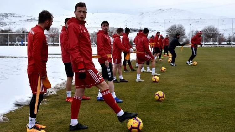 Demir Grup Sivasspor, Akhisarspor maçına hazırlanıyor