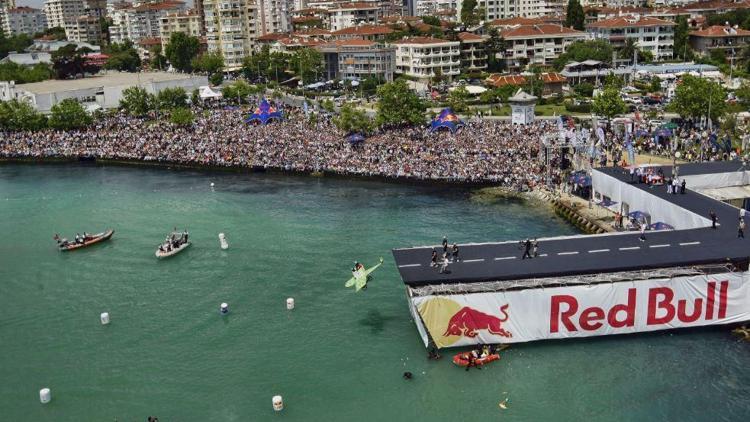 Red Bull Uçuş Günü İstanbul’a geri dönüyor