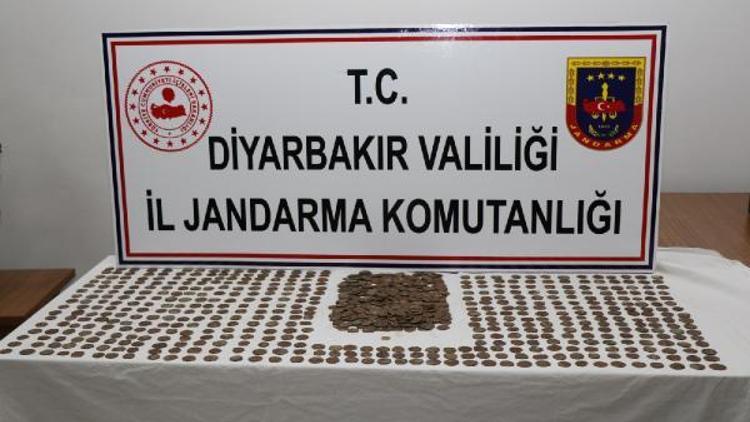 Diyarbakırda 851 sikke ele geçirildi, 7 gözaltı