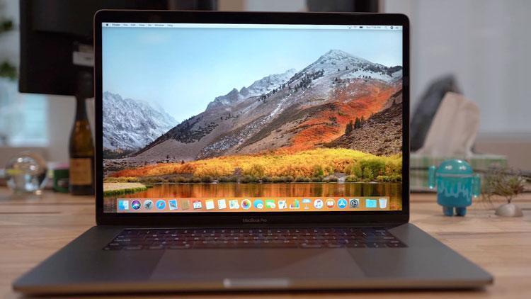 Macbook Pro 2018de ekran hatası ortaya çıktı