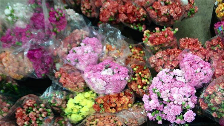 Sevgililer Gününde 2.5 milyar liralık çiçek satılacak