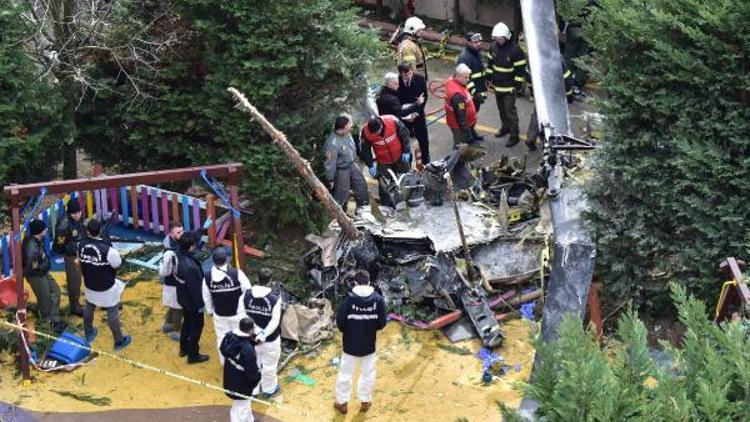 Kaza Kırım Ekibi, Çekmeköyde düşen helikopter enkazında incelemelere başladı