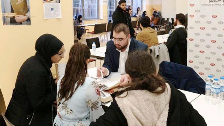 Almanya’da Türk gençlerine ‘Öğrenci Fuarı’