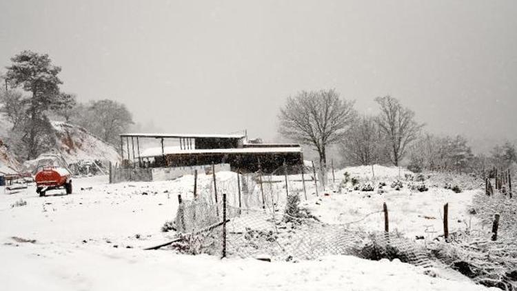 Çanakkale- Çan yolunda kar yağışı