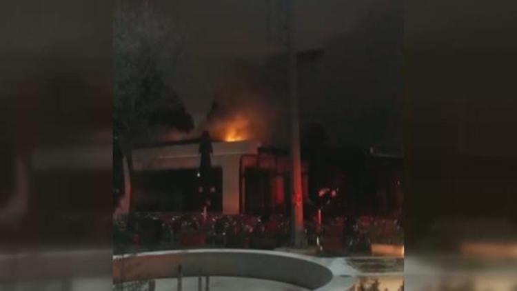 Marmara Üniversitesi Göztepe Kampüsünde kafe yangını