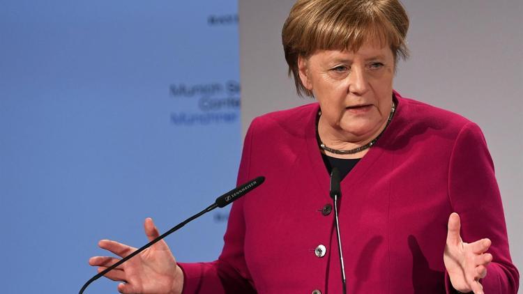 Son dakika... Merkelden ABDye güvenlik çıkışı