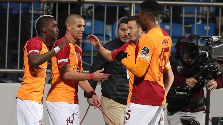 Galatasaray Kasımpaşada Feghouli ile farka koştu Aslan liderin ensesinde