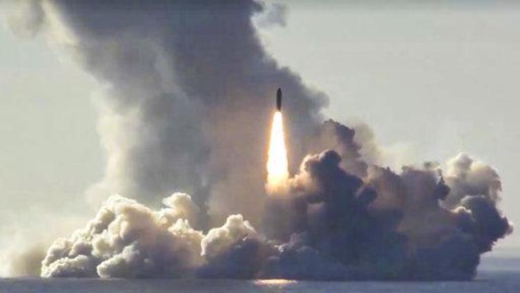 Rusya sınırsız menzilli nükleer güçlü füzesini test etti