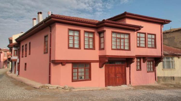 Aksaray Belediyesine restorasyonu yapılan evler için ödül