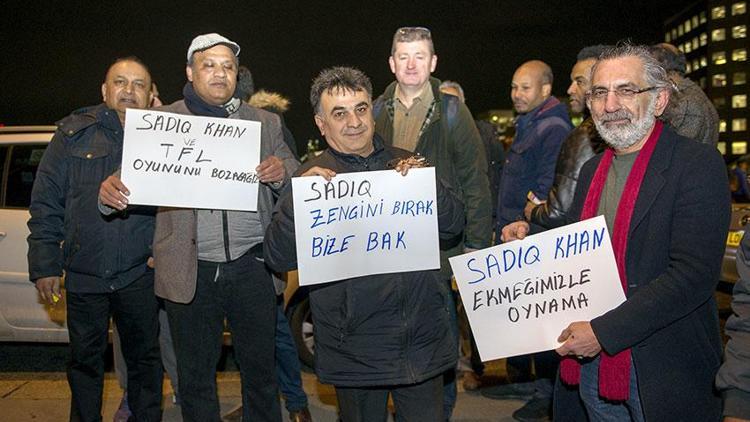 Londra Belediye Başkanına Türkçe protesto: Ekmeğimizle oynama Sadik Khan