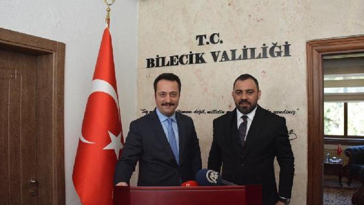 Bakan Yardımcısı Yerlikaya, Bilecik Valisi Şentürk’ü ziyaret etti