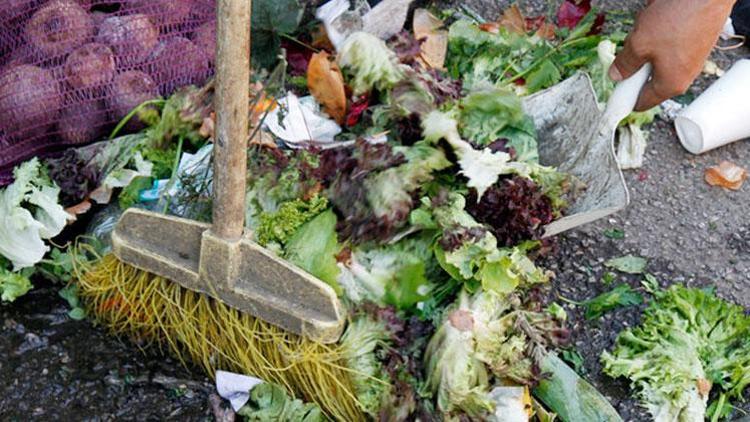 Almanya’da her yıl 11 milyon ton yiyecek çöpe atılıyor