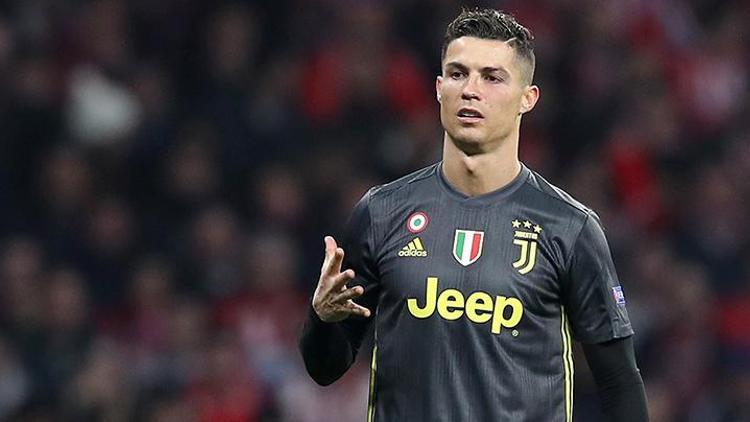 Ronaldo sahada yaptı, anlamı maç sonu anlaşıldı