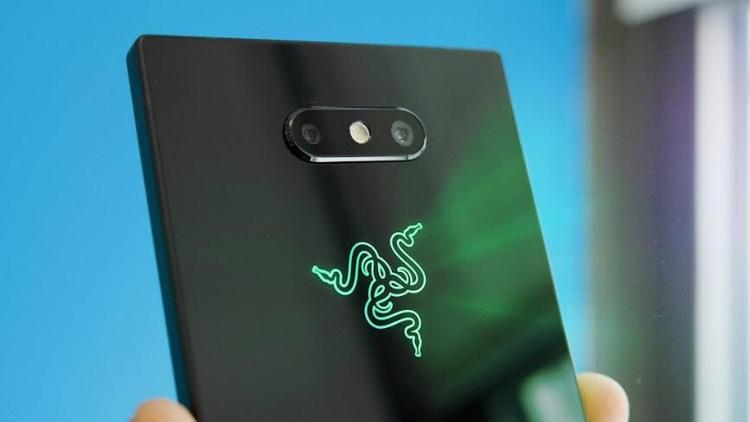 Razer telefon üretimini durduruyor mu Flaş açıklama geldi