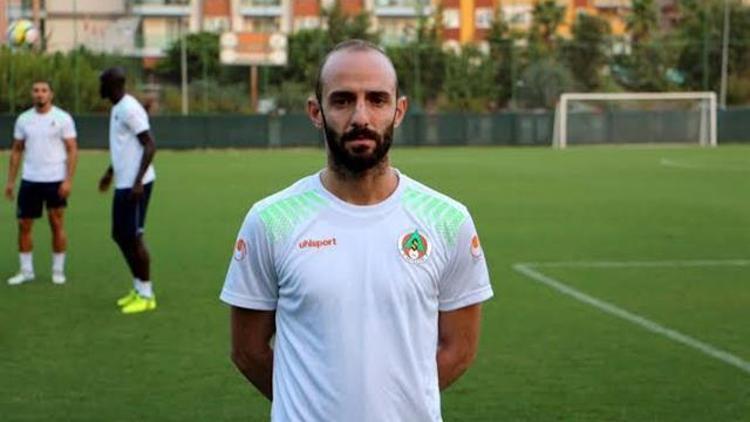 Alanyaspor, Efecan Karaca ile 3 yıllık sözleşme yeniledi