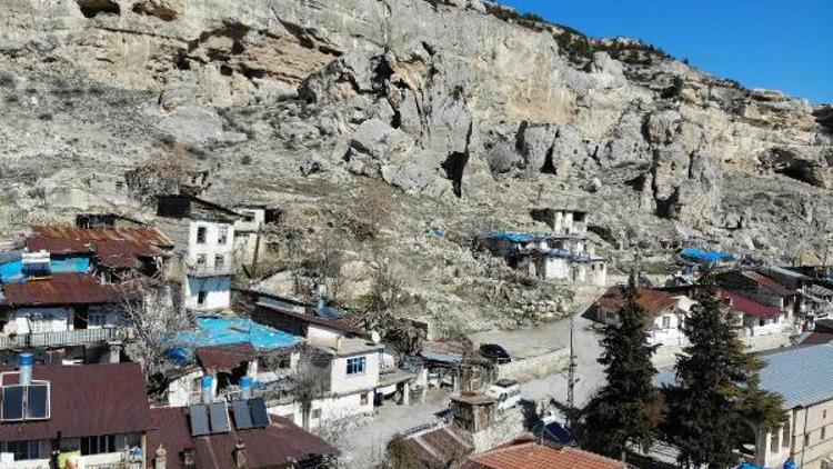 Ermenekte 7 mahallenin sakini kaya düşme korkusuyla yaşıyor