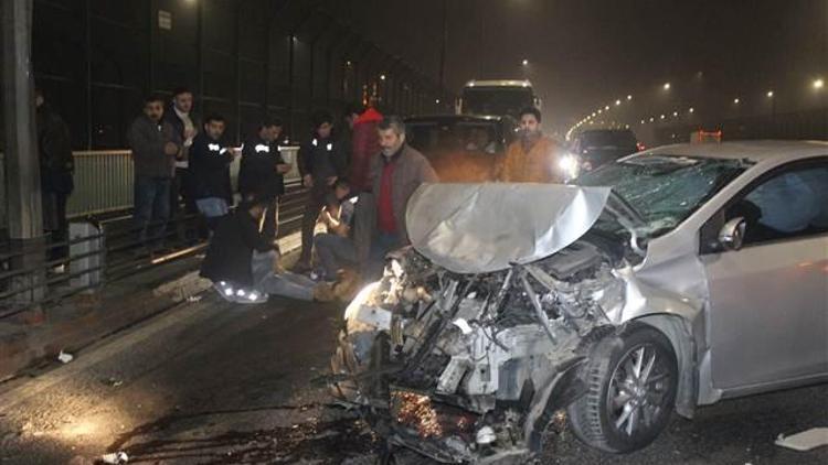 Haliç Köprüsünde art arda kazalar... 4 kişi yaralandı