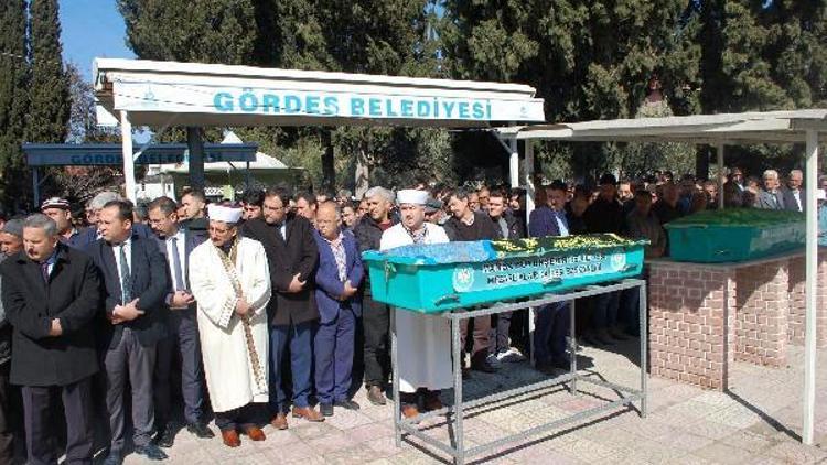 Ahırda ölü bulunan imam ve eşi toprağa verildi