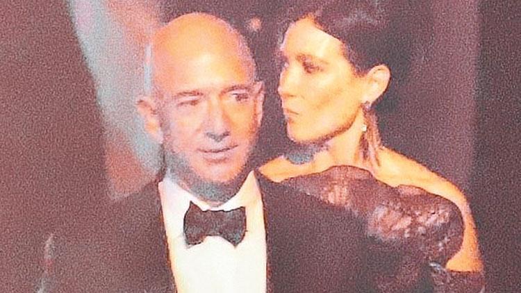 Bezos ‘gizemli kadın’la partide