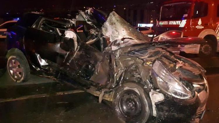 Beylikdüzünde trafik kazası: Biri ağır 3 kişi yaralandı