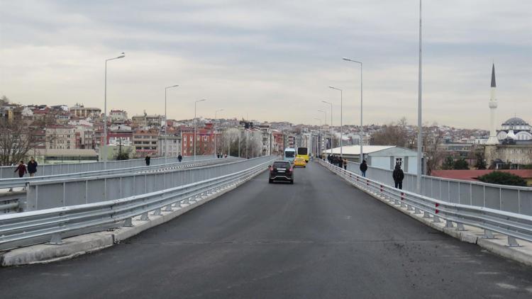 İstanbulluları ilgilendiriyor O köprü trafiğe açıldı
