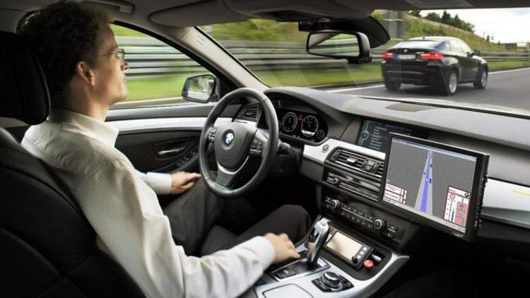 Daimler ve BMWden sürücüsüz otomobil için önemli adım