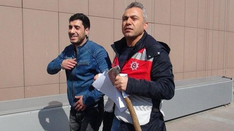 Bakırköy Adliyesine baltayla gelen kişi tutuklandı