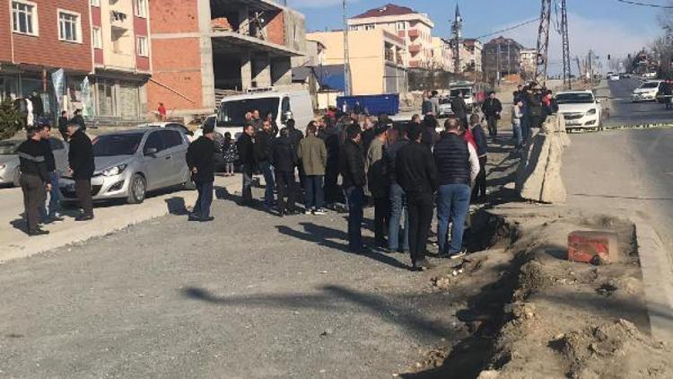 Arnavutköyde silahlı çatışma: 1 ölü 3 yaralı