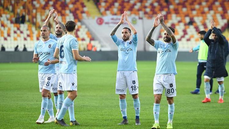 Başakşehir  geçen sezona fark attı