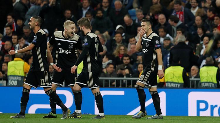 Ajax, Real Madridi sahadan sildi Acı veda...