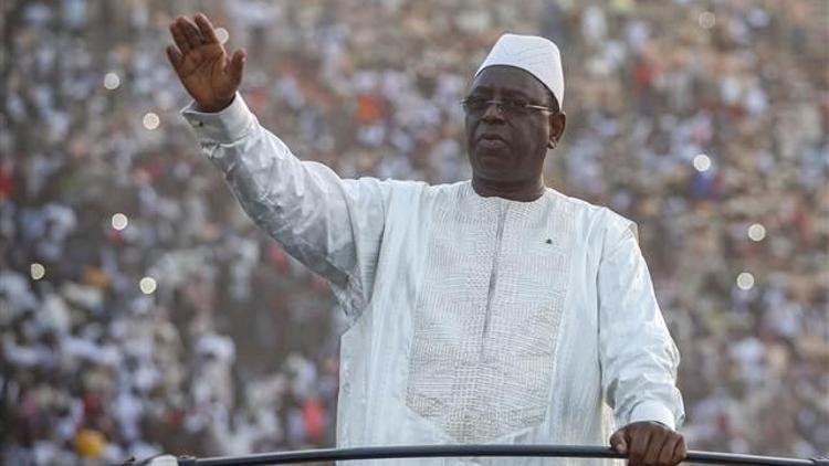 Senegal Cumhurbaşkanı Sall seçimlerin resmi galibi