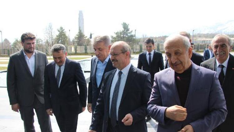 Seydişehir Belediye Başkanı, Eti Alüminyum çalışanlarıyla buluştu