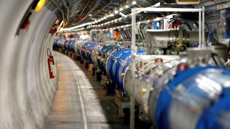CERN, cinsiyetçi profesörün sözleşmesini yenilemeyecek