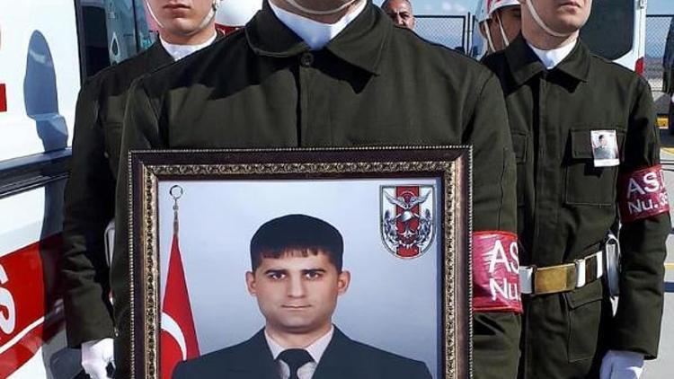Şehit Uzman Çavuş Özkanın cenazesi memleketine uğurlandı