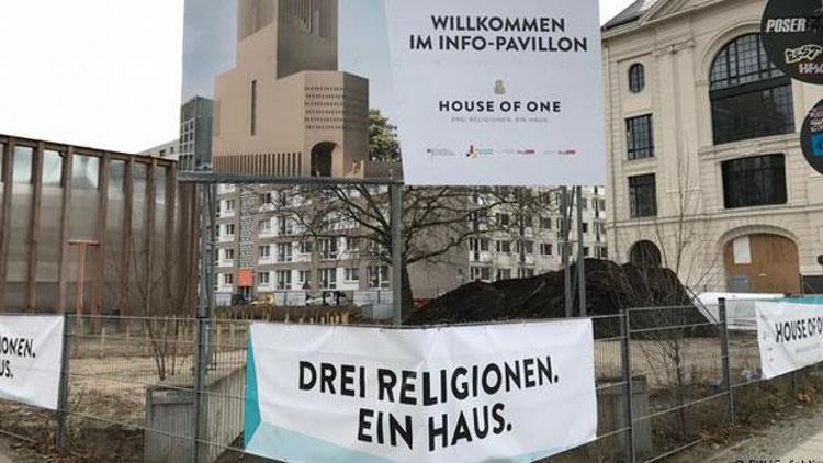 Berlinli arsa sahibi, üç dinin ibadethanelerini bir araya getirecek projeden ‘FETÖ var’ diyerek çekildi