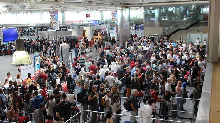 İstanbulun hava yolcusu 2 ayda 15 milyonu aştı