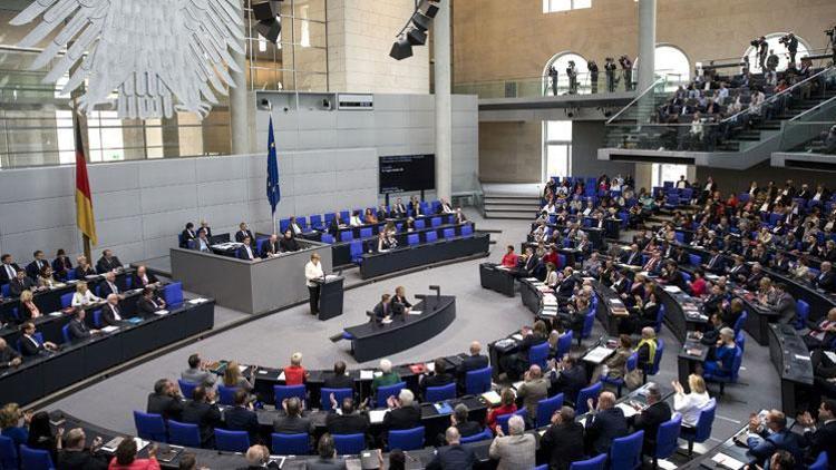 Almanya’da milletvekillerinin masrafı 7 milyon Euro’yu aştı