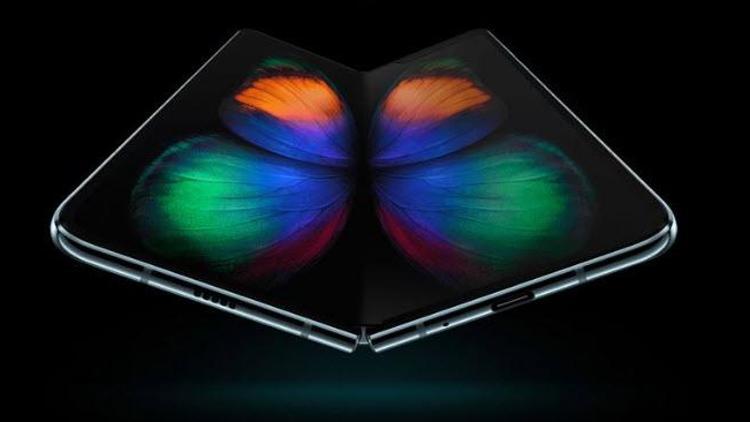 Samsung Galaxy Fold Türkiyeye geliyor İşte o tarih